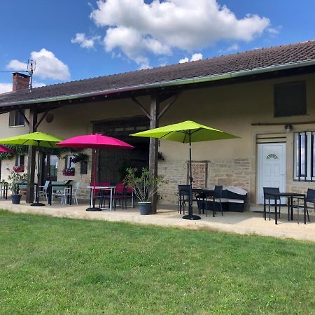 לינה וארוחת בוקר ארביני La Ferme Du Bonheur מראה חיצוני תמונה