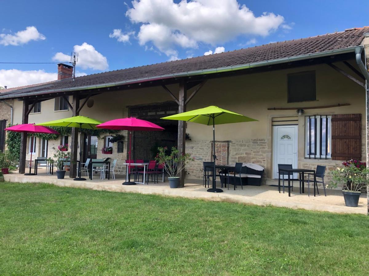 לינה וארוחת בוקר ארביני La Ferme Du Bonheur מראה חיצוני תמונה